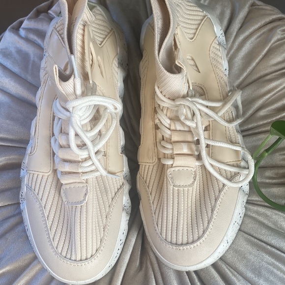 PONY pp2 Platform Moon ladies sneakers size 8 euc super Cute Pale Beigy color - Picture 2 of 4